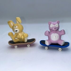 Tech Deck Dude Pig And Bunny